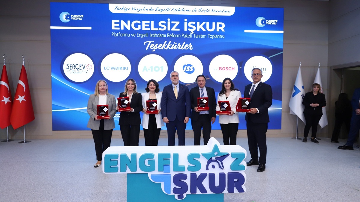 Divan’a “Engelsiz İstihdam” ödülü