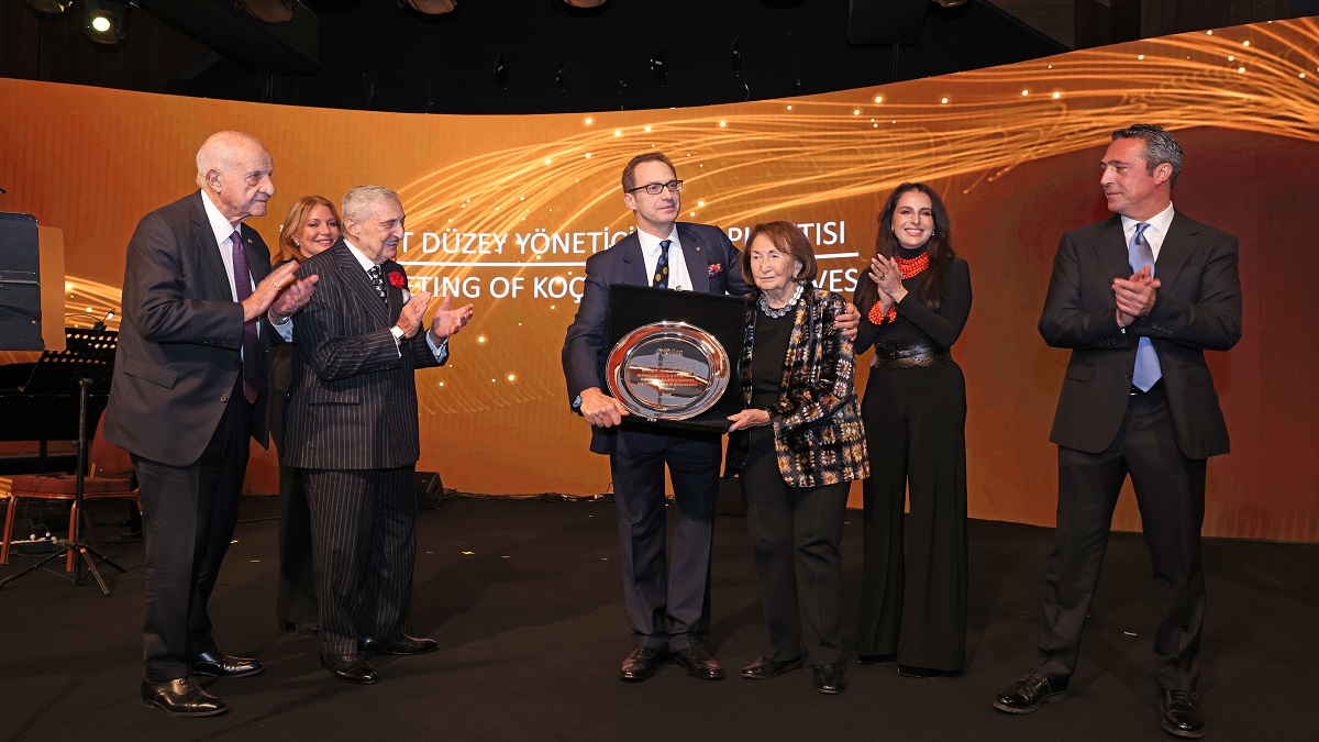 Koç Bayi - Semahat Arsel’in Koç Topluluğu’na ve Türkiye’ye 60 yıllık